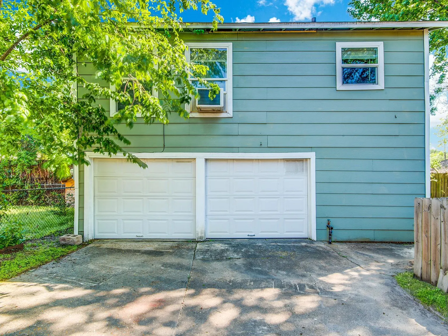 1 bed, 1.0 bath, 800 sqft, $950 — Photo 2
