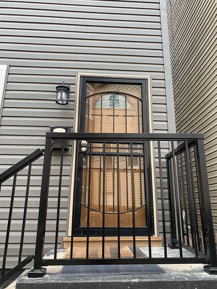 5107 Kent Way photo 1