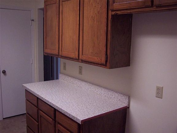 4th image of 2544 Windy Pine Ln