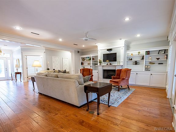 2nd image of 321 Alberta St