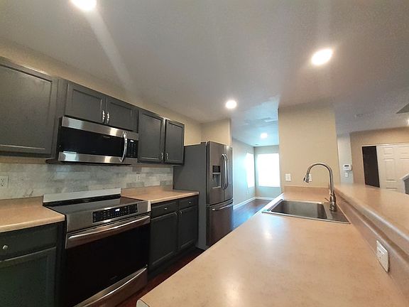 4th image of 10005 Coles Ct SW