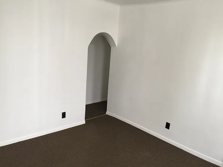 18B Marion Ave #18B — Photo 6