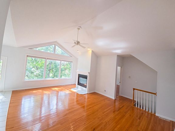 3rd image of 67 Keywest Court