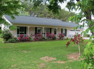 828 Meadow Ln SW, Calabash, NC 28467