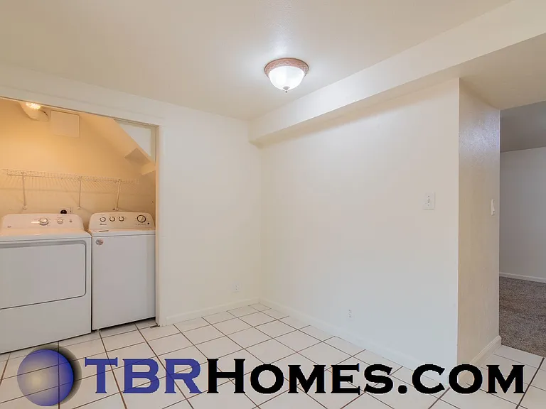 2340 W Harvard Ave — Photo 17