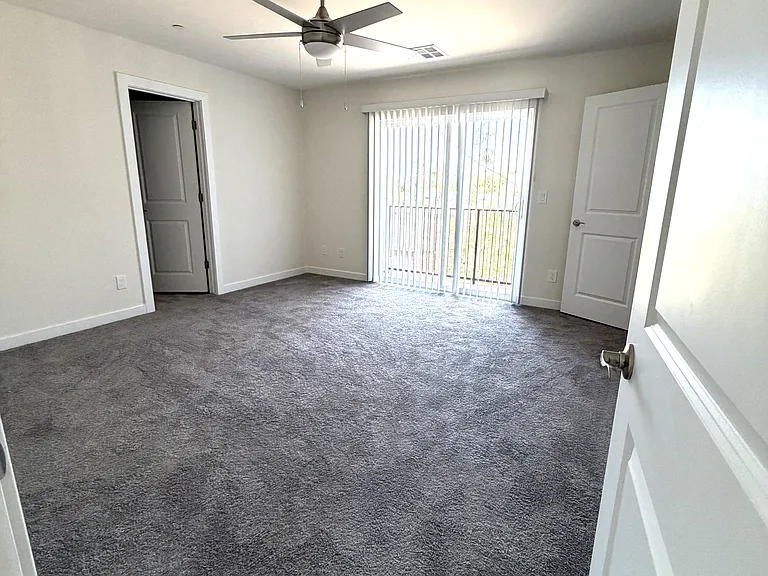3148 N 37th St #2 — Photo 14