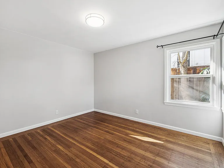 511 Central Ave — Photo 46