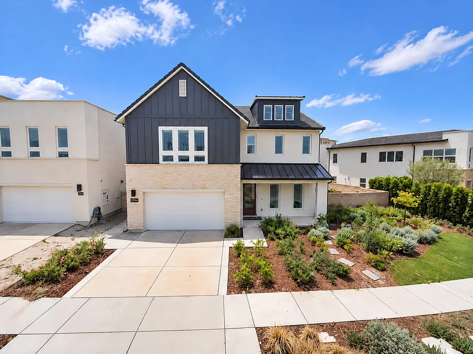 27554 Elderberry Dr