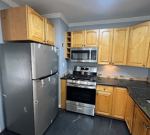 2nd image of 453 Westcott St APT 3