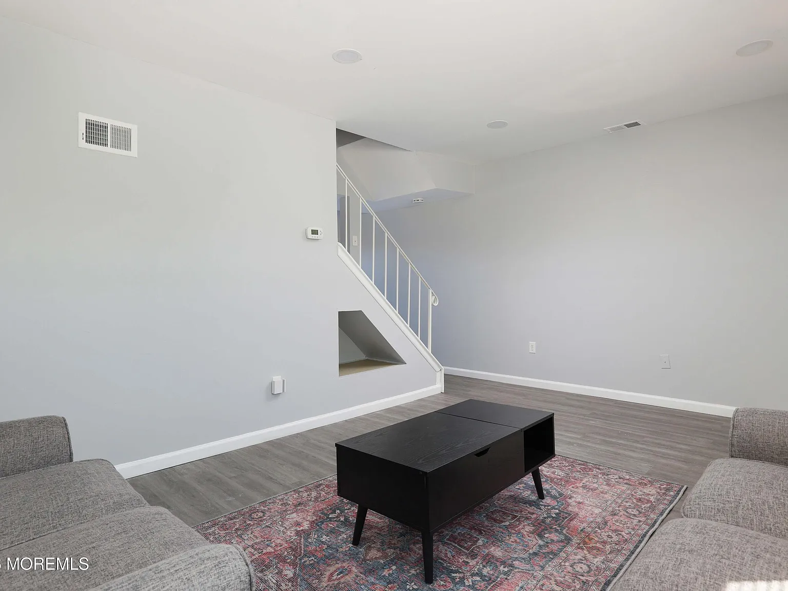 2 bed, 1008 sqft, $2,300 — Photo 4