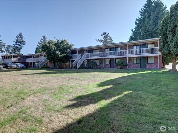 30853 14th Avenue S, Federal Way, WA 98003
