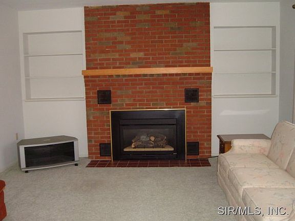 5th image of 416 E Kirkland Dr