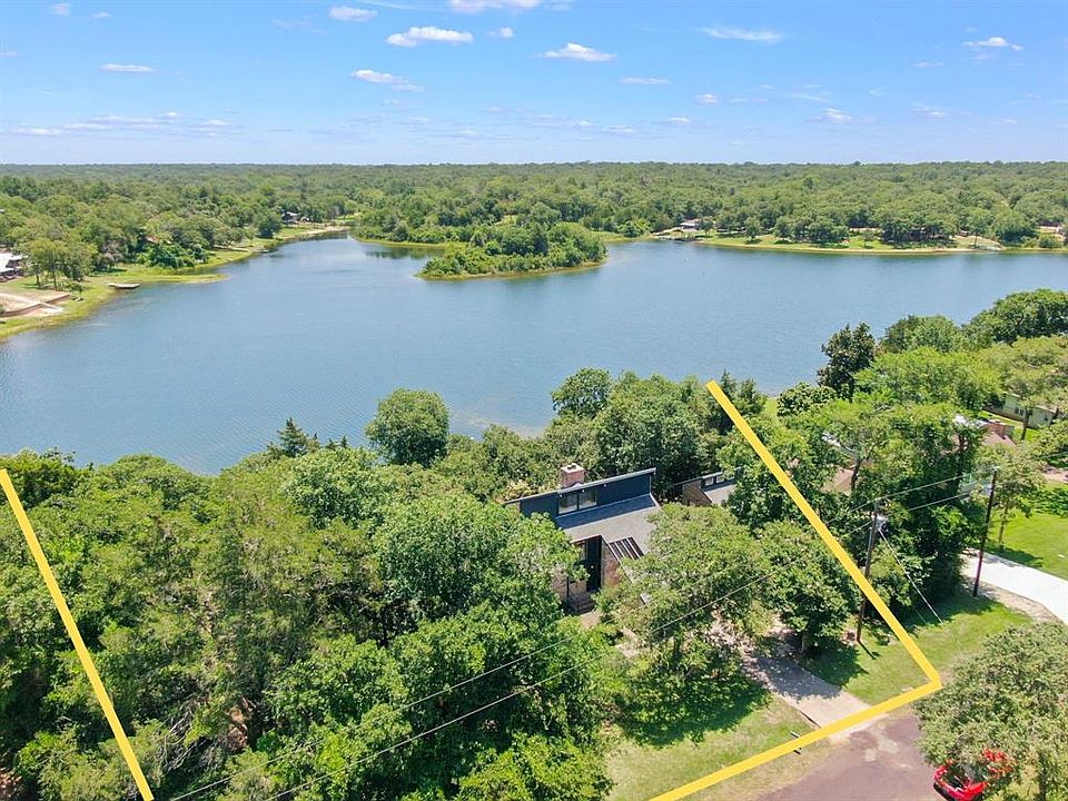 39 Lakeland Dr S, Hilltop Lakes, TX 77871 MLS 66315694 Zillow