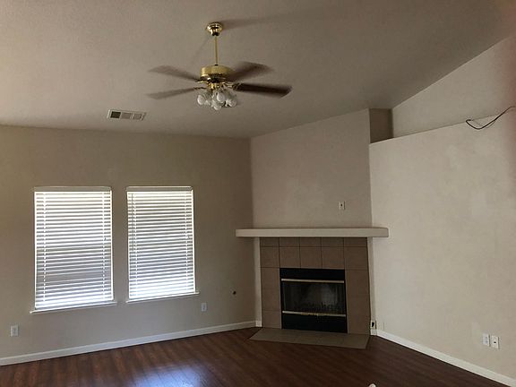 5th image of 1062 W Cortner St