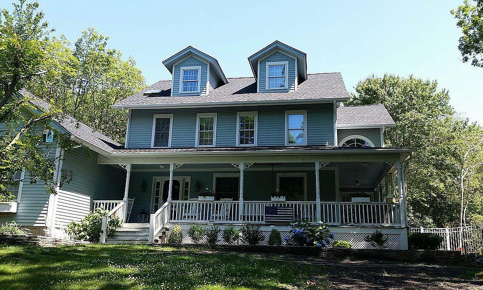 11020 Soundview Ave, Southold, NY 11971 Zillow