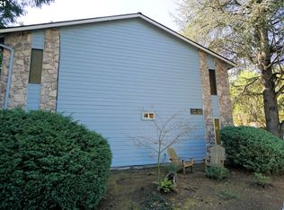 3128 SW Carson St, Portland, OR 97219