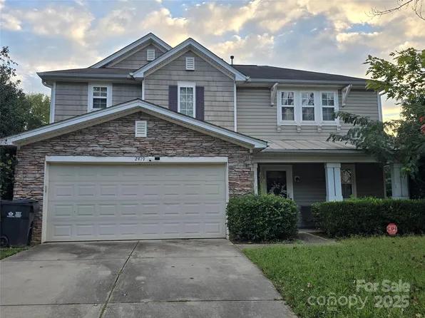 2419 Harwood Hills Ln, Charlotte, NC 28214