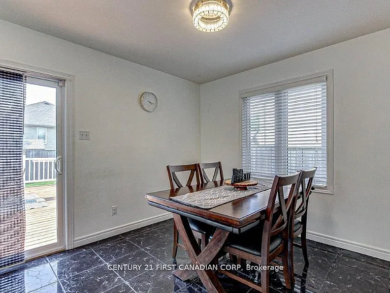 1876 Coronation Dr — Photo 10