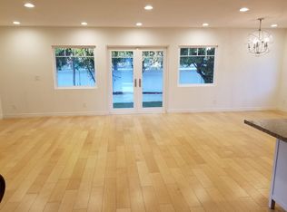 17601 Delano St, Encino, CA 91316