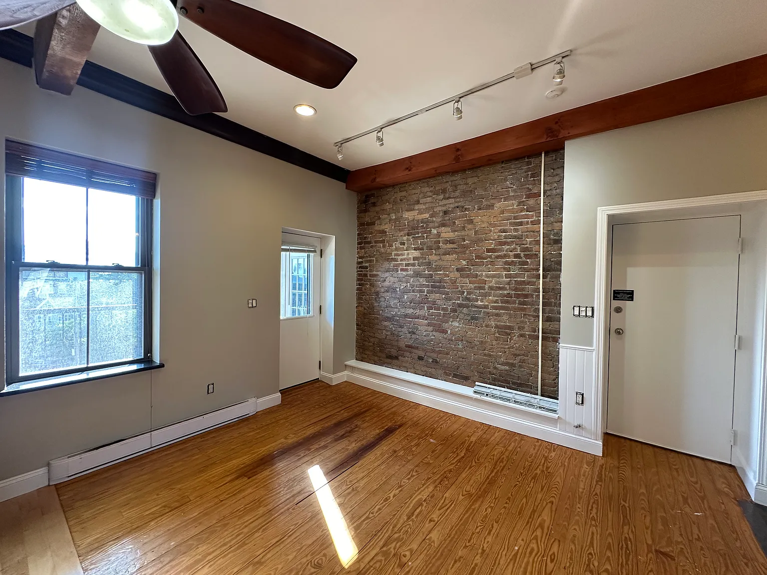 1 bed, $2,200 — Photo 3