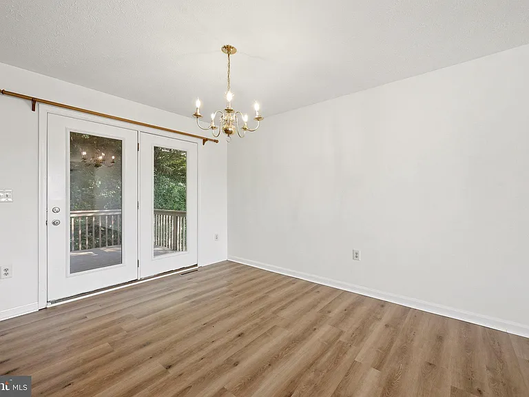 1183 River Bend Ct — Photo 16