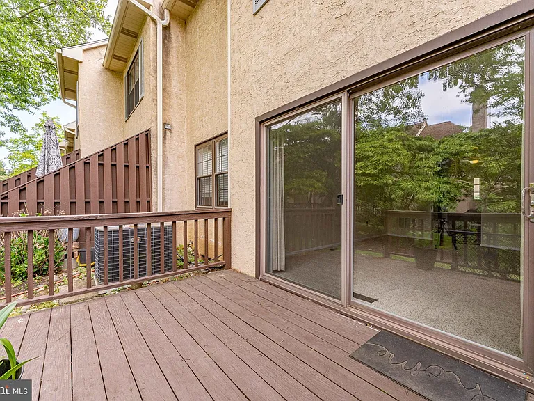11 Chateau Cir — Photo 41