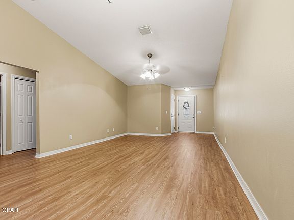 3rd image of 103 Park Pl