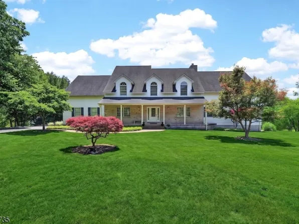 905 Kip Ln, Branchburg Twp., NJ 08853