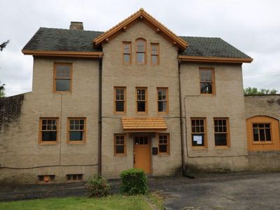 9 Derrick Ave, Uniontown, PA, 15401