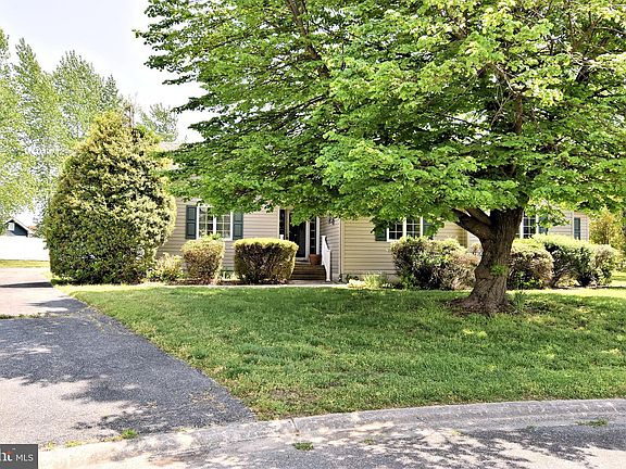 2nd image of 64 Bay Breeze Dr