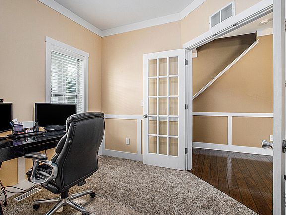 4th image of 8125 Hemel Ln