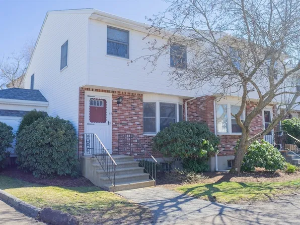 15 Eagan Pl Unit 15, Peabody, MA 01960