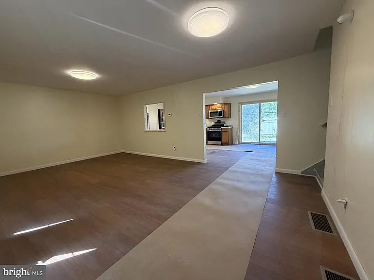 322 Nicholson Rd — Photo 4