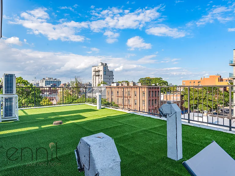 332 Myrtle Ave #BACKYARD — Photo 17