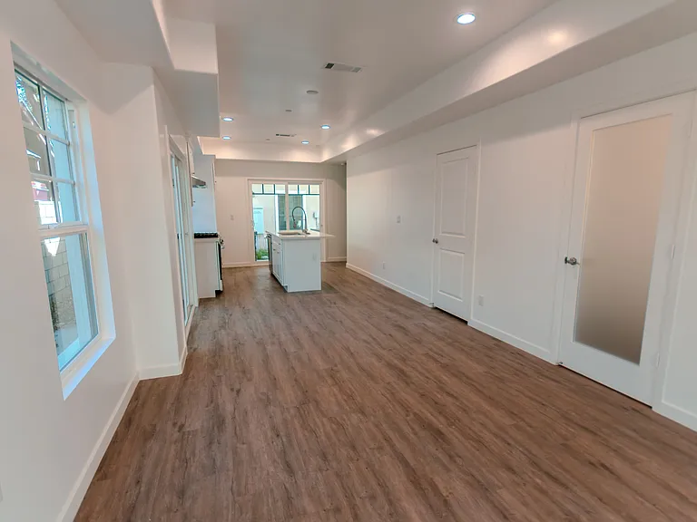 67 N Sierra Bonita Ave #1 — Photo 6