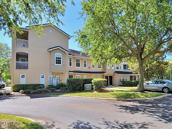 2nd image of 10075 GATE Parkway N #304