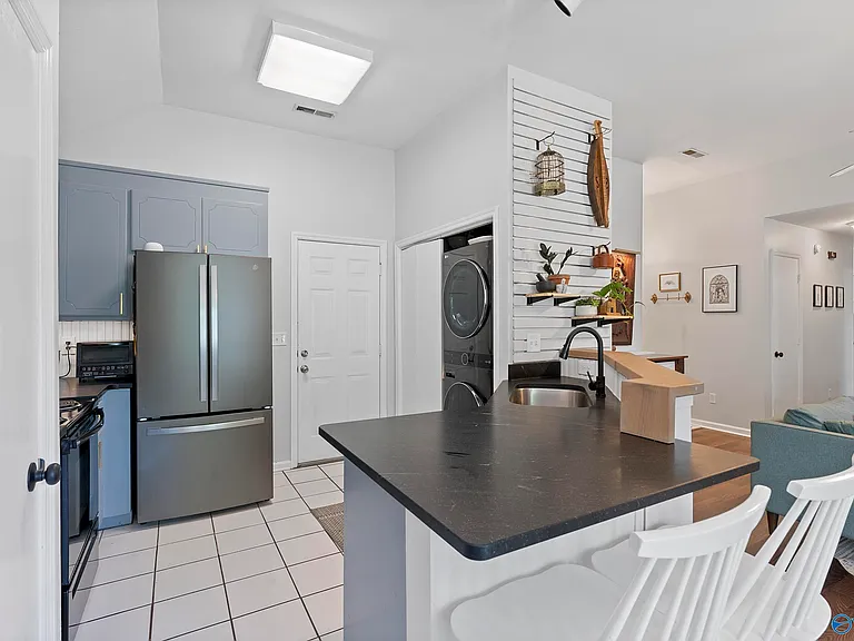 223 Cypress Creek Dr — Photo 5