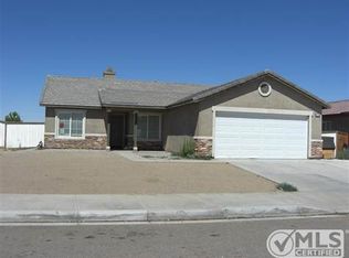 15750 Ox Hill Ct, Adelanto, CA 92301