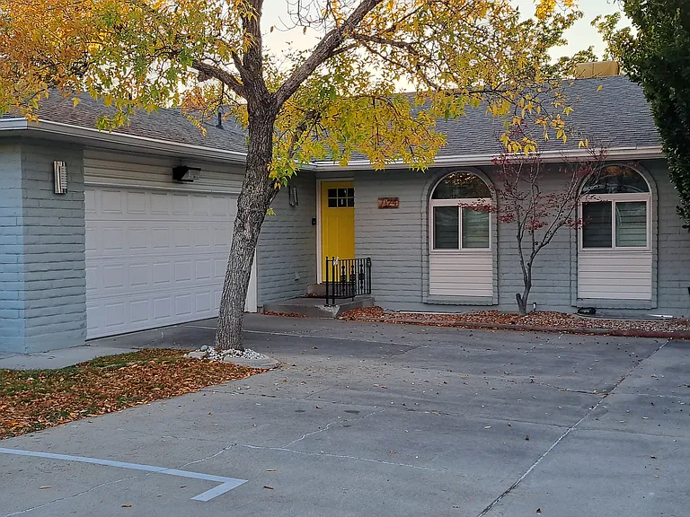 7124 S Ponderosa Dr — Photo 2