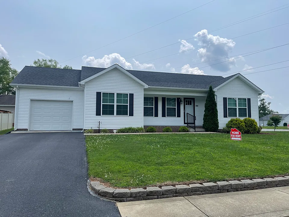 200 Logan Ln