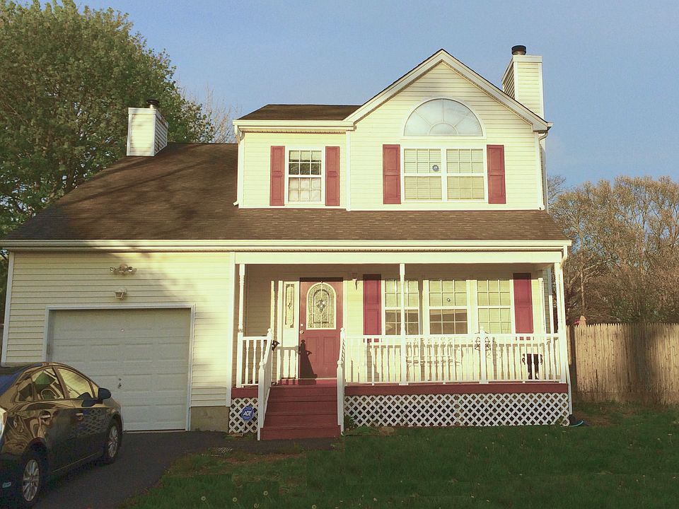1st image of 83A Lynbrook Dr