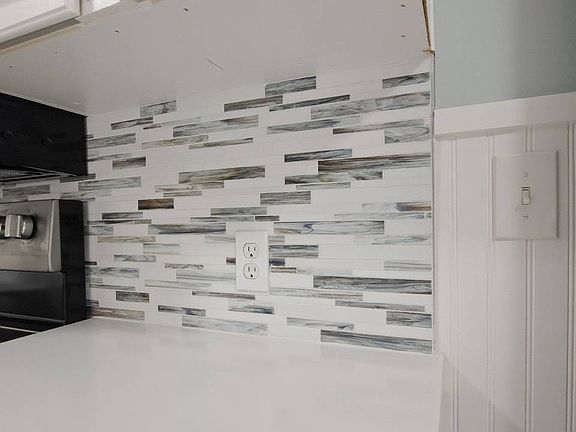 5th image of 223 Lake Huron Dr