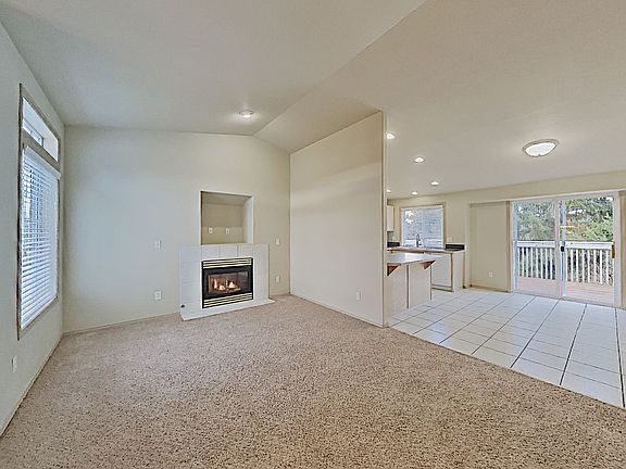 5th image of 3317 49th St NE