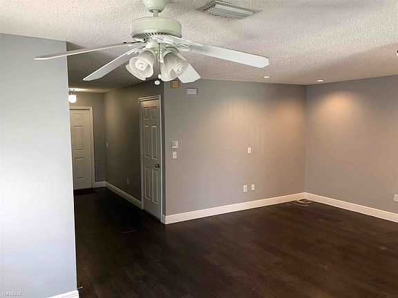 4th image of 8001 Savannah Sunset Ln