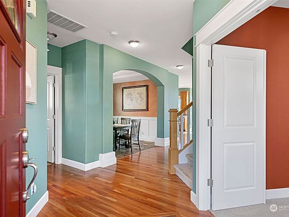 4th image of 16815 139th Avenue E