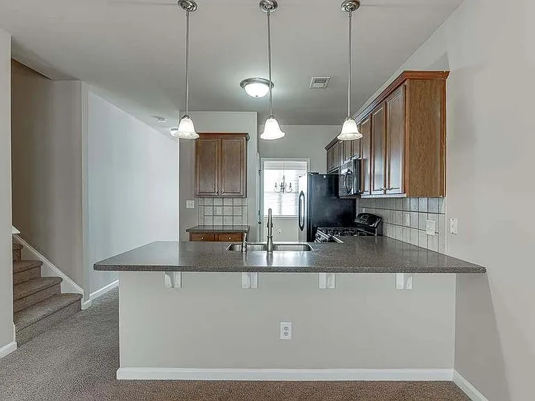 1043 Nightfall Ct NW — Photo 10