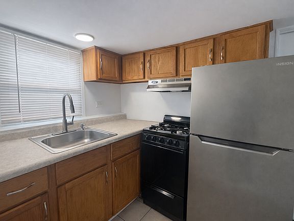 5th image of 4001 Prairie Ave APT 2
