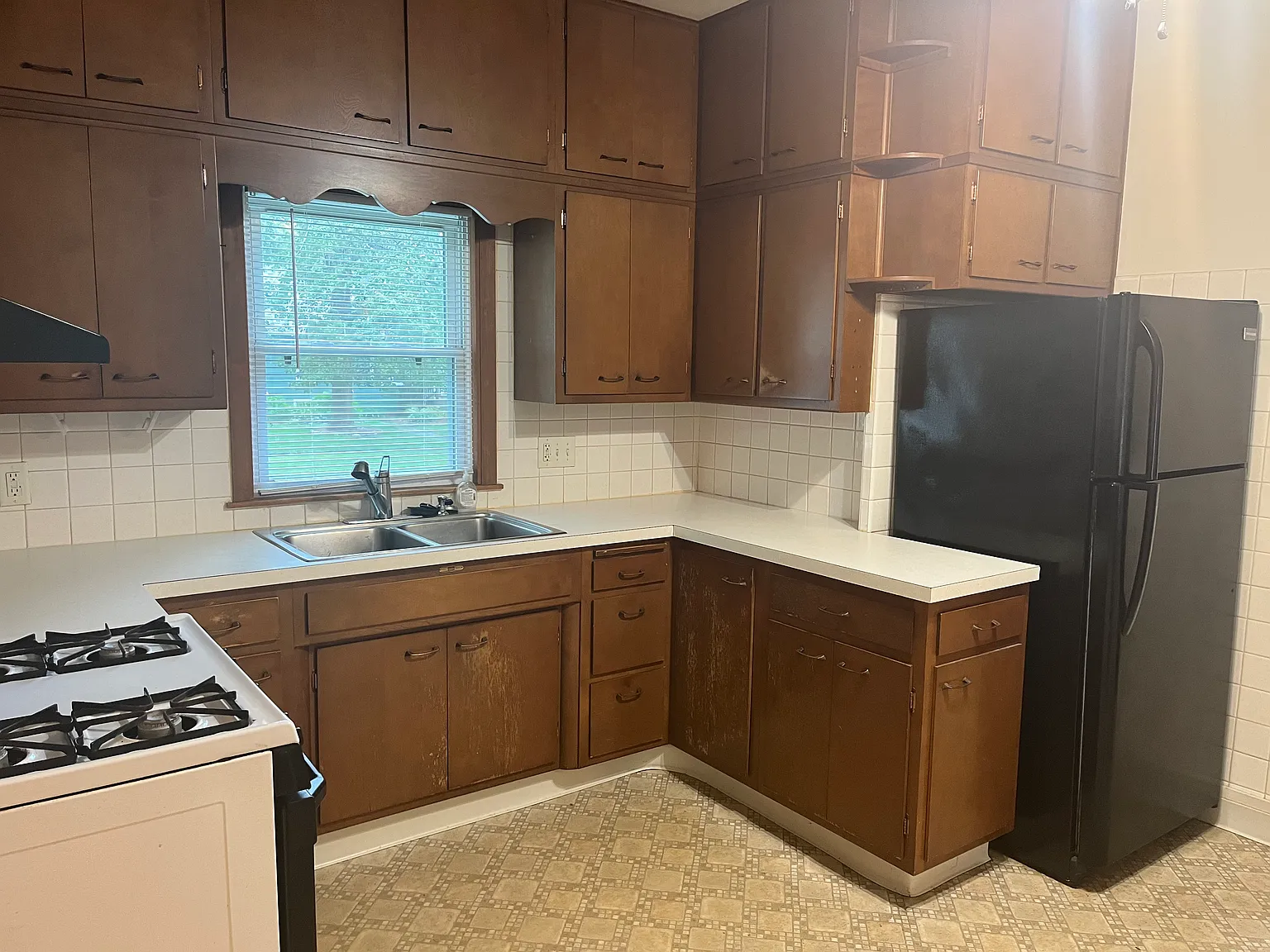 2 bed, 1.5 bath, 1315 sqft, $1,950 — Photo 4