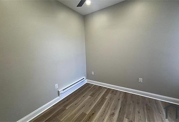 5th image of 3828 N Percy St #2