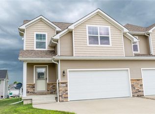 413 Oak Tree Dr, Winterset, IA 50273